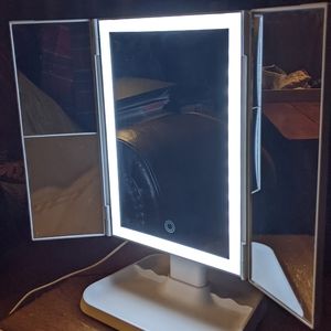 AirExpect 3 Color 1x 2X 3X Magnification 72LED Lights Trifold Makeup Mirror